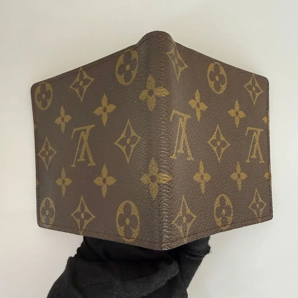Louis Vuitton monogram men’s bifold wallet authentic with COA CA0090